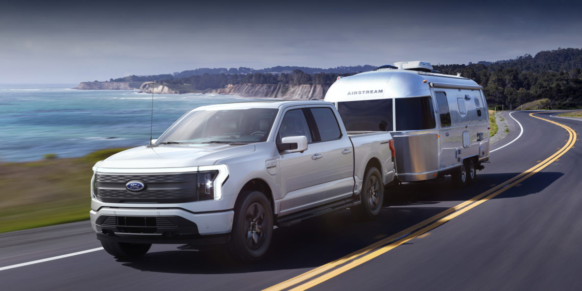 Новый пикап Ford может обеспечить электричеством дом на 3 дня