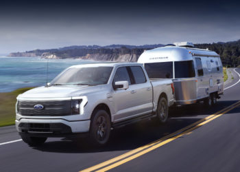 Новый пикап Ford может обеспечить электричеством дом на 3 дня