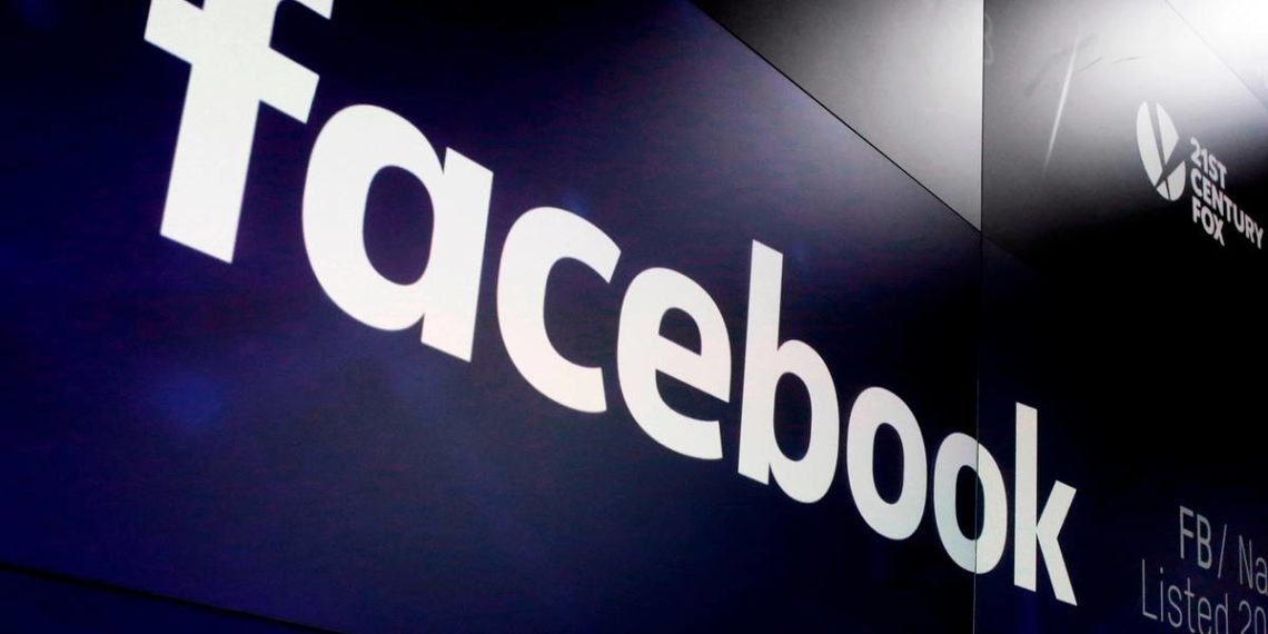 В Кремле считают маловероятным разблокировку Instagram и Facebook