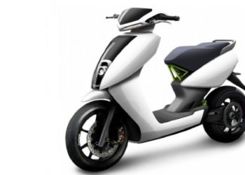 Электроскутер Okinawa Okhi 90 имеет запас хода 200км