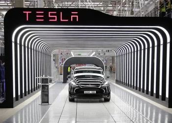 Tesla открыла завод в Германии