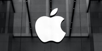 Запасов техники Apple и Samsung хватит на 2-3 месяца