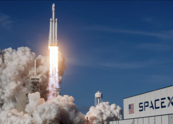 Состоялся первый полностью коммерческий полет на МКС