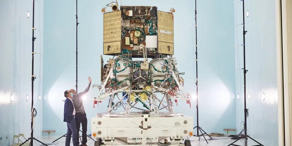 Россия отправит на Луну межпланетную станцию в 2022 году