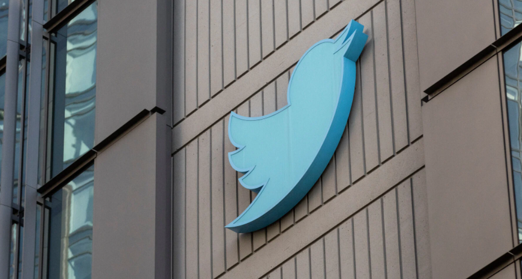 Акционеры Twitter подали в суд на Илона Маска