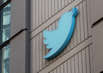 Акционеры Twitter подали в суд на Илона Маска