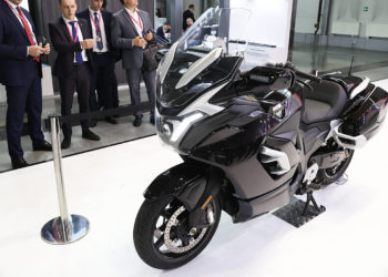 Раскрыт дизайн российского электромотоцикла Aurus Merlon