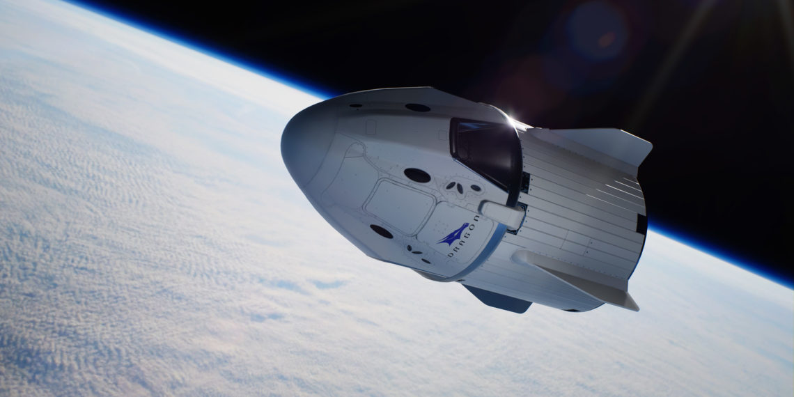 SpaceX Dragon летит к МКС с научным оборудованием