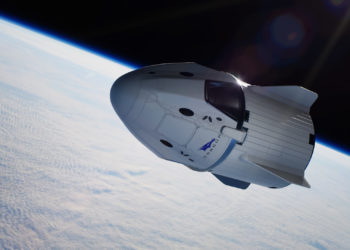 SpaceX Dragon летит к МКС с научным оборудованием