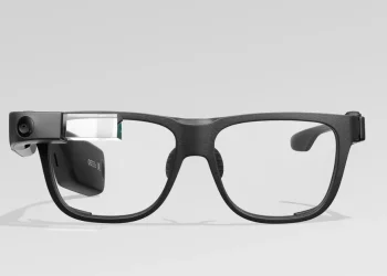 Google протестирует очки дополненной реальности на улицах США