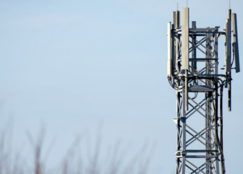 Минцифры РФ огласили список частот  для 5G