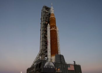 Старт американской лунной миссии Artemis перенесен