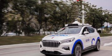 В Китае начнут тестировать полностью беспилотные такси