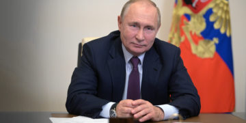 Путин поручил разработать концепцию технологического развития России