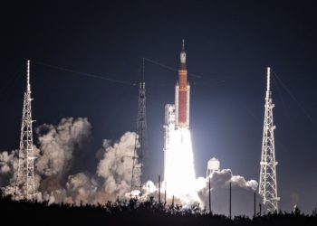 Старт лунной миссии Artemis I успешно состоялся