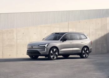 Флагманский электровнедорожник Volvo EX90 выйдет на рынок в 2023 году