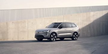 Флагманский электровнедорожник Volvo EX90 выйдет на рынок в 2023 году