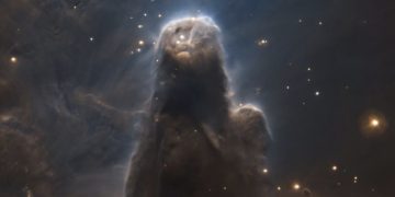 ESO опубликовала эпический снимок туманности Конус