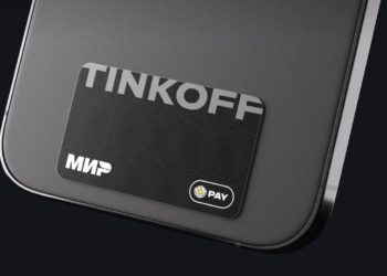 Тинькофф представил стикер для смартфона с функцией бесконтактной оплаты