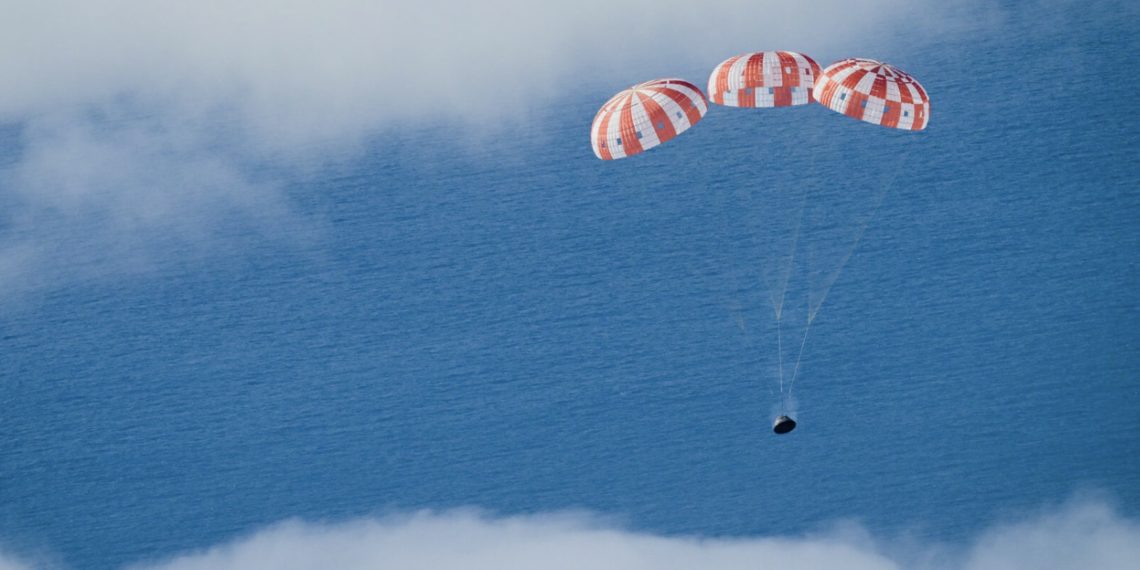Лунная миссия Артемида 1 успешно завершена