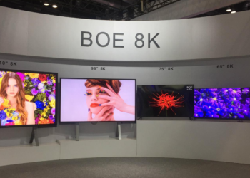 Boe представила 8К-телевизор с поддержкой 3D без очков