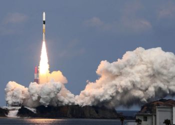 Запуск новейшей японской ракеты Н3 провалился