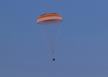 Поврежденный космический корабль Союз МС-22 вернулся на Землю