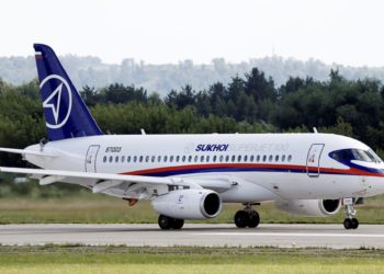 У российских авиакомпаний заканчиваются свечи зажигания для самолетов Superjet 100