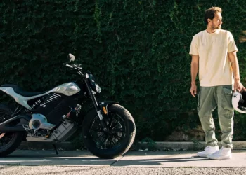 Электробайк от Harley-Davidson будет стоить $15 тыс. Запас хода 170 км, разгон до 96 км — за 3 секунды