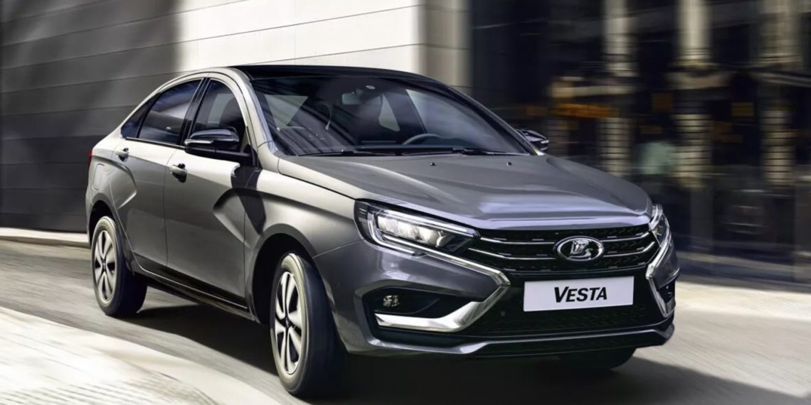 Продажи Lada Vesta NG начнутся в мае. Доступны четыре версии