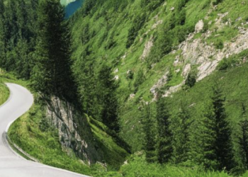 Сбер представил нейросеть для генерации изображений — Kandinsky 2.1. Большой тест от HTN