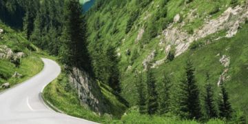 Сбер представил нейросеть для генерации изображений — Kandinsky 2.1. Большой тест от HTN