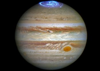 Зонд Juno заснял зрелищный вулканический спутник Юпитера