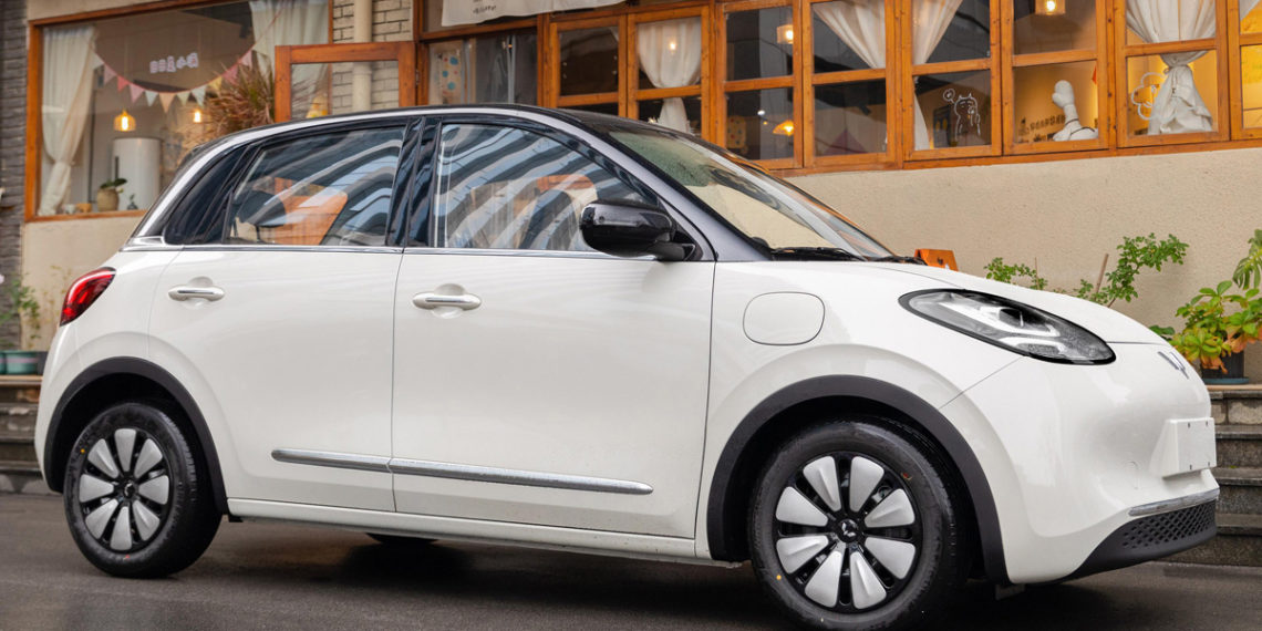 Электромобиль Wuling Bingo с кроватью в салоне стал хитом продаж
