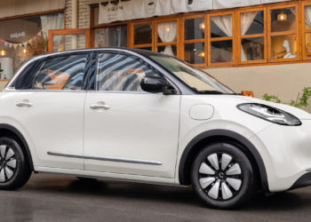 Электромобиль Wuling Bingo с кроватью в салоне стал хитом продаж