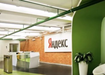 Банк ВТБ обсуждает участие в сделке по покупке Яндекса