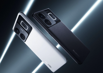 В России стартовали продажи смартфона с самой быстрой в мире зарядкой — Realme GT3