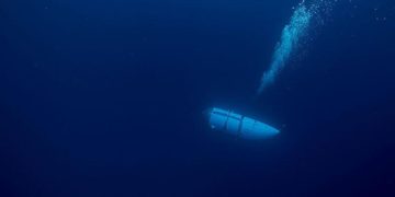 Компания-оператор затонувшего батискафа Титан приостановила работу