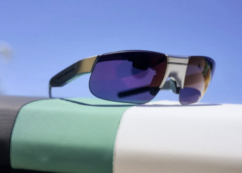 BMW выпустили очки дополненной реальности для мотоциклистов