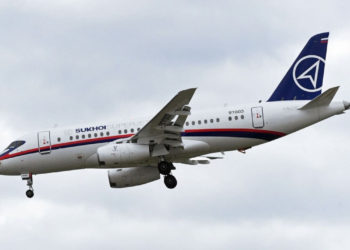 Российский самолет SSJ New прошел испытания на устойчивость к колебаниям