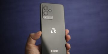 Рассекречен дизайн и характеристики российского смартфона Р-ФОН