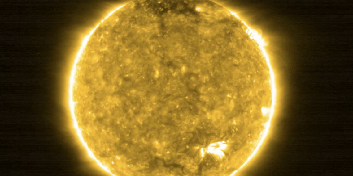 Марсоход Perseverance обнаружил большое пятно на Солнце