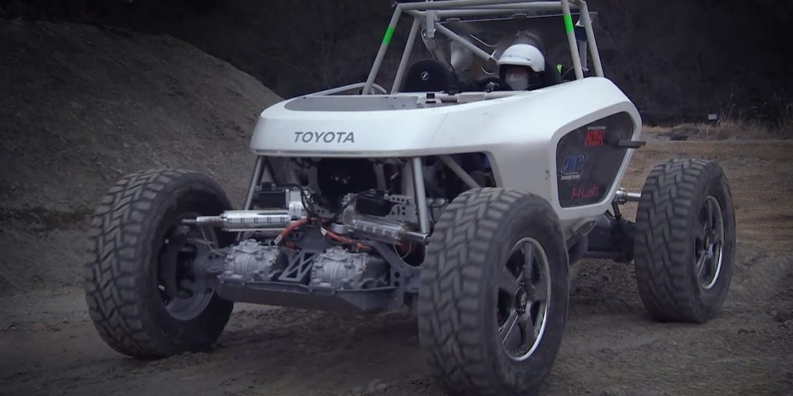 Toyota представили космический багги Space Mobility для экспедиций на Луне