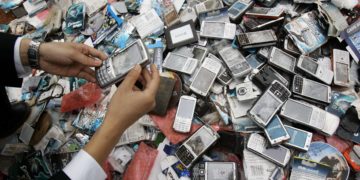 В России могут ввести утилизационный сбор на смартфоны,  планшеты и камеры