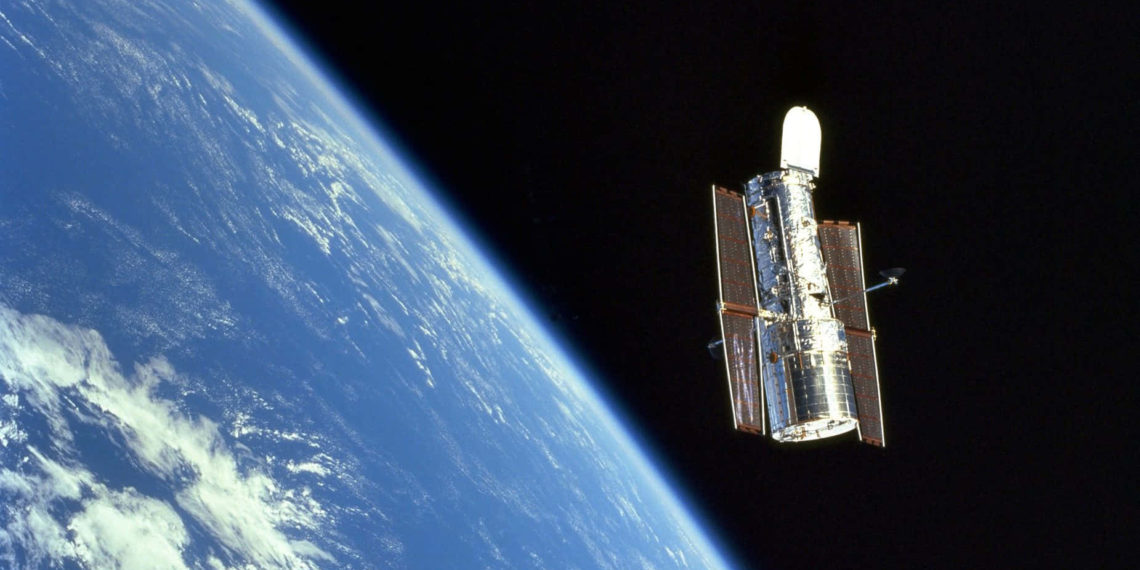 Телескоп Хаббл приостановил работу