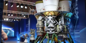 В России изготовили второй самый мощный жидкостный ракетный двигатель в мире
