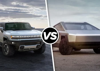 Tesla Cybertruck выиграл заезд на 400 метров у электрокара Hummer 