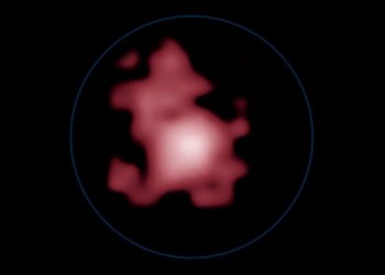 Джеймс Уэбб сфотографировал самую древнюю черную дыру