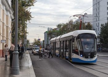 В Москве установят камеры для контроля безопасной посадки на трамваи