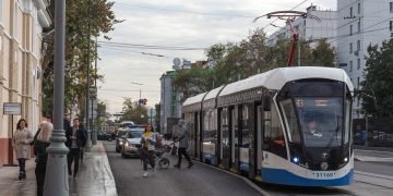 В Москве установят камеры для контроля безопасной посадки на трамваи